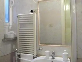 Bella Roma Guest House Apartment